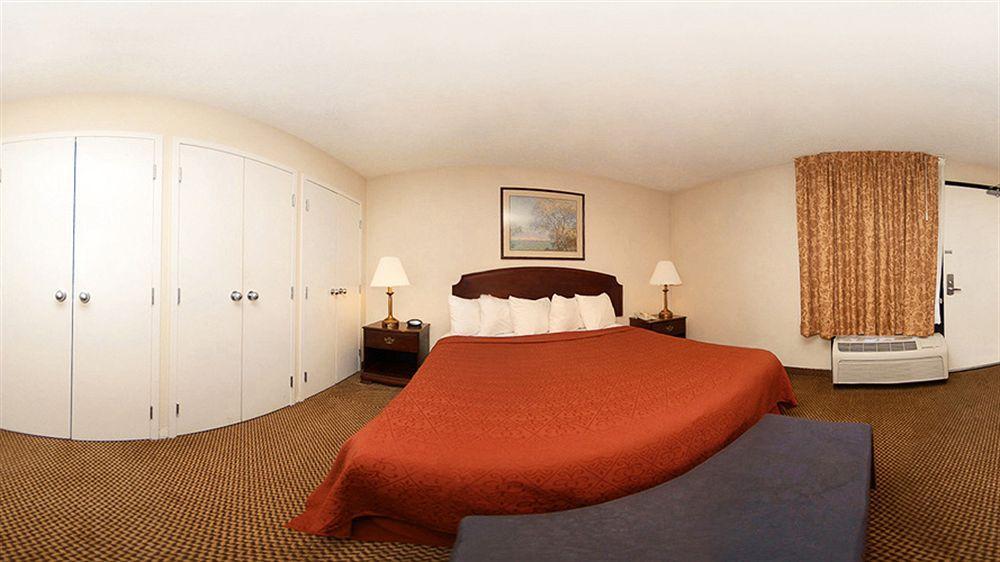 Econo Lodge North North Charleston Exterior photo